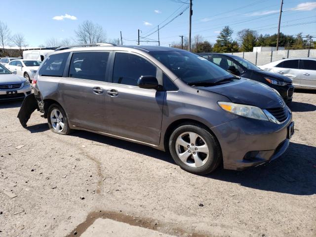 Photo 4 from auction – 2013 TOYOTA SIENNA L with VIN 5TDKK3DC4DS360559