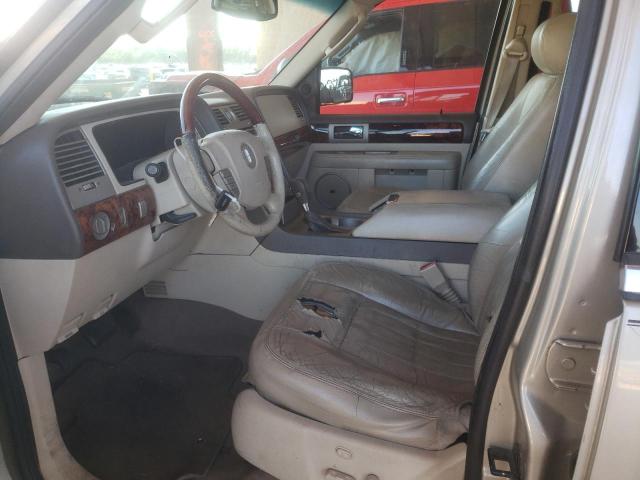 Photo 7 from auction – 2004 LINCOLN NAVIGATOR with VIN 5LMFU28RX4LJ39112