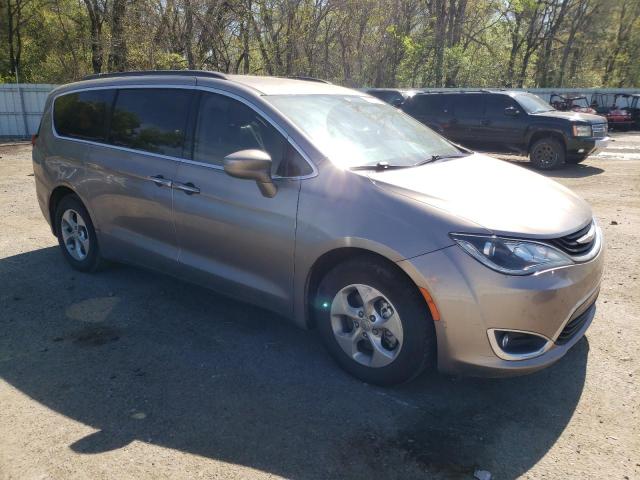 Photo 4 from auction – 2017 CHRYSLER PACIFICA E with VIN 2C4RC1L79HR779137