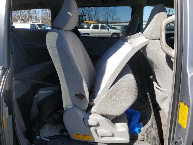 Photo 11 from auction – 2013 TOYOTA SIENNA LE with VIN 5TDKK3DC6DS347618