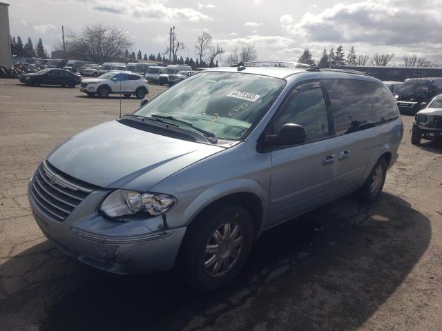CHRYSLER TOWN & COU 2005 with VIN 2C8GP64L45R407400 - Photo from auction