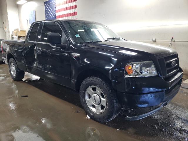 Photo 4 from auction – 2004 FORD F150 with VIN 1FTRX12W24NB96249
