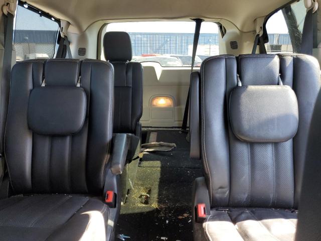 Photo 10 from auction – 2015 CHRYSLER TOWN & COU with VIN 2C4RC1CG9FR525912