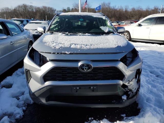 Photo 5 from auction – 2020 TOYOTA RAV4 LE with VIN JTMG1RFV9LD050735
