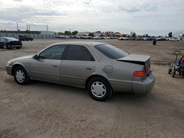 Photo 2 from auction – 2000 TOYOTA CAMRY CE with VIN 4T1BG22K0YU714791