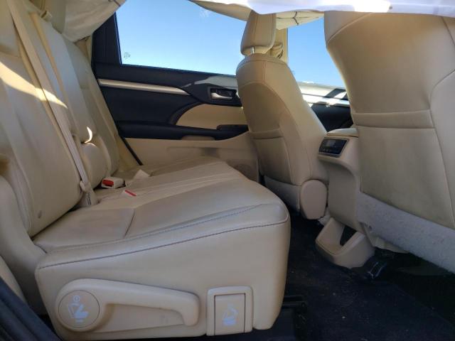Photo 11 from auction – 2016 TOYOTA HIGHLANDER with VIN 5TDKKRFH6GS140792