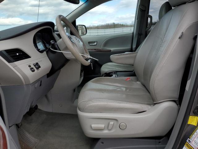 Photo 7 from auction – 2011 TOYOTA SIENNA XLE with VIN 5TDYK3DC0BS173441