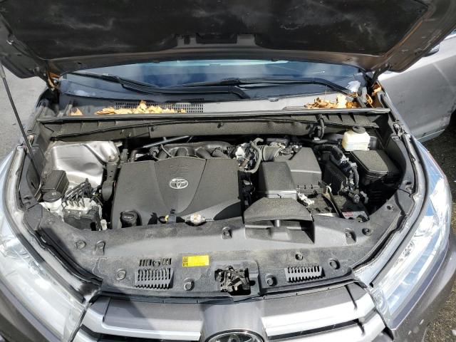 Photo 11 from auction – 2019 TOYOTA HIGHLANDER with VIN 5TDJZRFH7KS565504