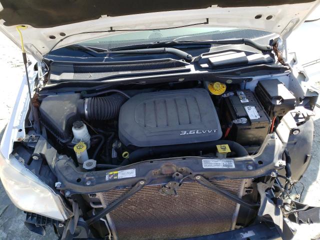 Photo 12 from auction – 2014 CHRYSLER TOWN & COU with VIN 2C4RC1BG3ER396310