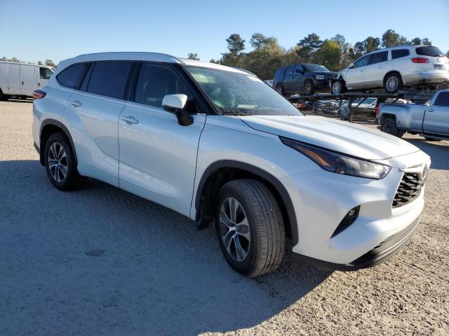 Photo 4 from auction – 2022 TOYOTA HIGHLANDER with VIN 5TDGZRBH4NS200766