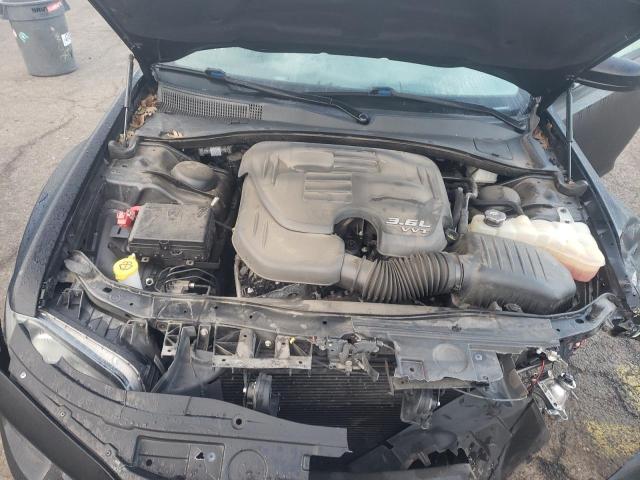 Photo 11 from auction – 2019 CHRYSLER 300 S with VIN 2C3CCABG4KH743798