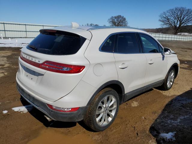 Photo 3 from auction – 2017 LINCOLN MKC SELECT with VIN 5LMCJ2D99HUL11597