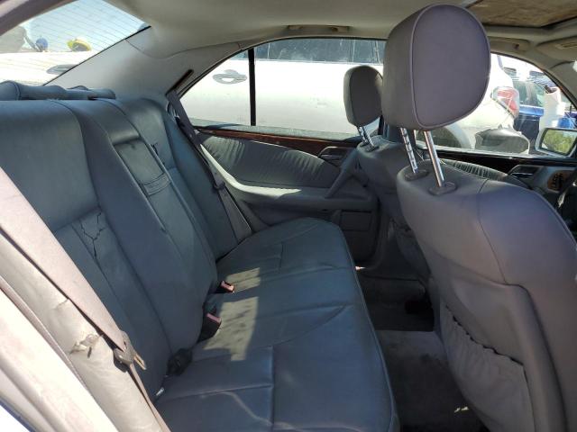 Photo 10 from auction – 1999 MERCEDES-BENZ E 320 with VIN WDBJF65H0XA905054