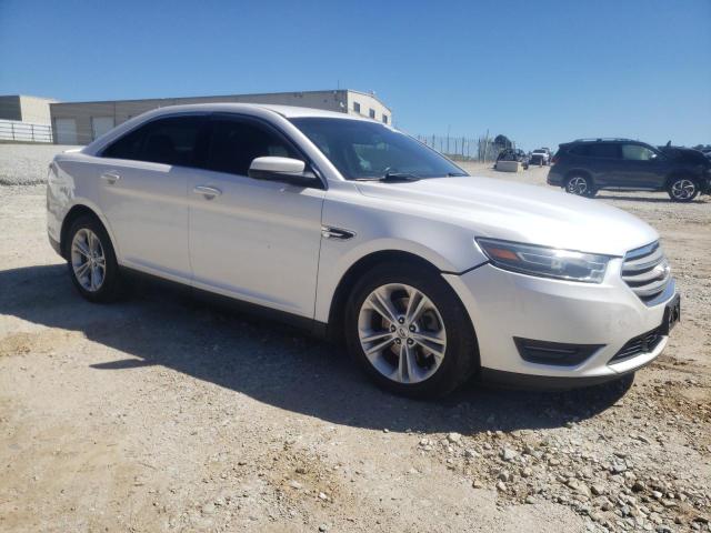 Photo 4 from auction – 2014 FORD TAURUS SEL with VIN 1FAHP2E8XEG170914