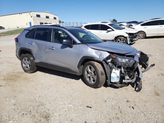 Photo 4 from auction – 2022 TOYOTA RAV4 LE with VIN JTMLWRFV0ND138463