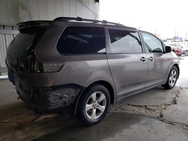 Photo 3 from auction – 2015 TOYOTA SIENNA LE with VIN 5TDKK3DC3FS580682