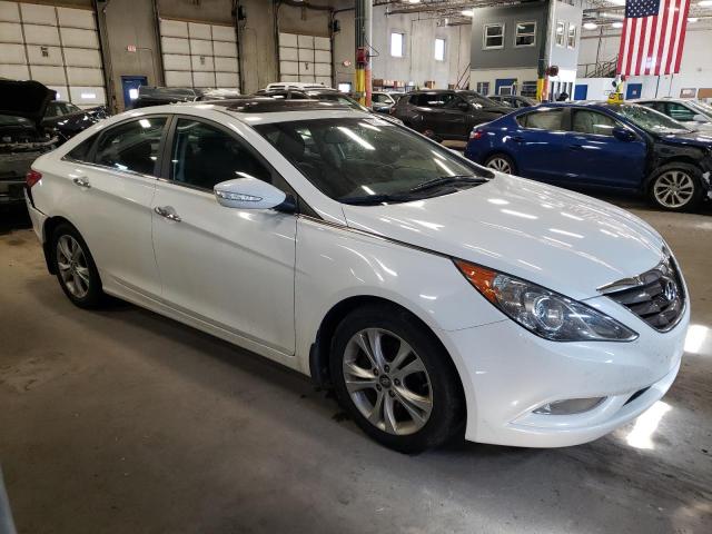 Photo 4 from auction – 2011 HYUNDAI SONATA SE with VIN 5NPEC4AC5BH102140