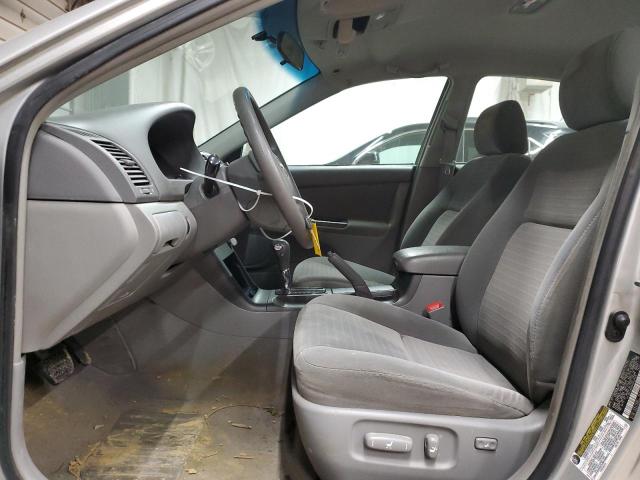 Photo 7 from auction – 2005 TOYOTA CAMRY LE with VIN 4T1BE32K65U550499