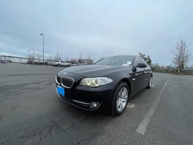 BMW 528 XI 2013 with VIN WBAXH5C51DDW15745 - Photo from auction