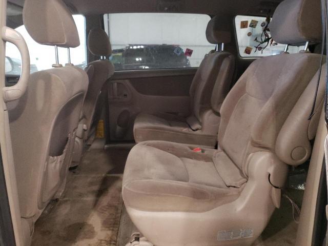 Photo 11 from auction – 2004 TOYOTA SIENNA CE with VIN 5TDZA23C84S181700