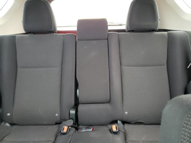 Photo 10 from auction – 2017 TOYOTA RAV4 XLE with VIN JTMWFREV2HJ118946
