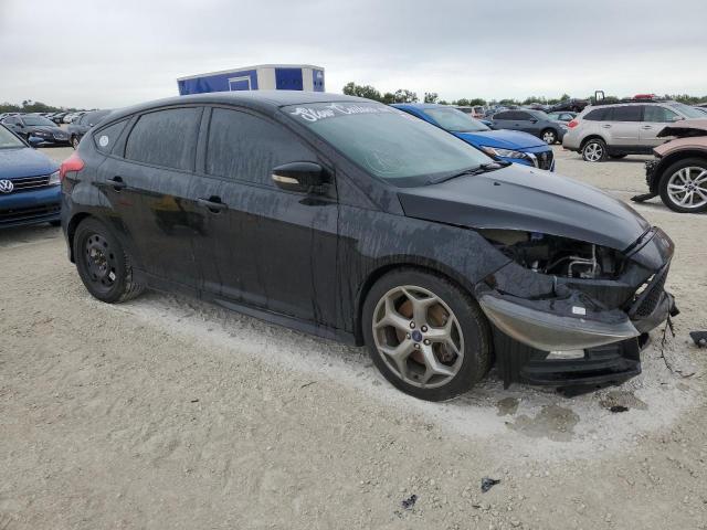 Photo 4 from auction – 2017 FORD FOCUS ST with VIN 1FADP3L92HL228106