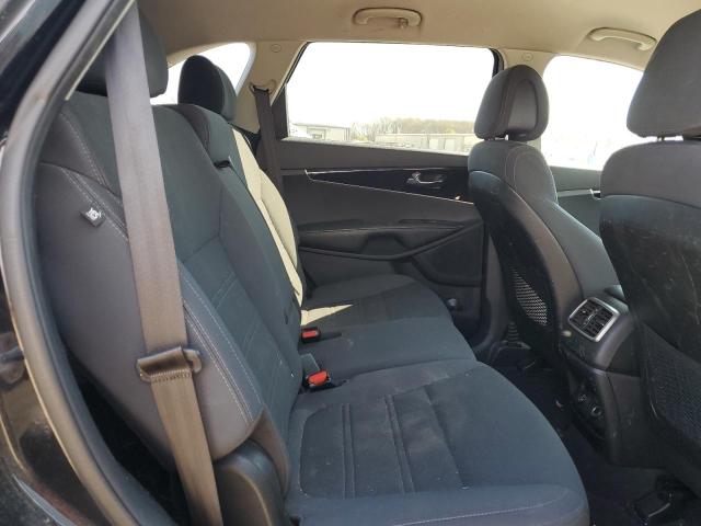 Photo 11 from auction – 2016 KIA SORENTO LX with VIN 5XYPGDA58GG160045