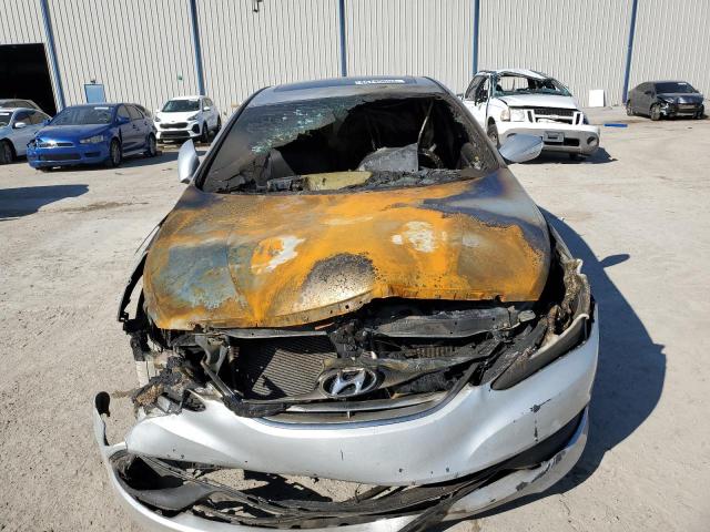 Photo 5 from auction – 2014 HYUNDAI SONATA SE with VIN 5NPEC4ABXEH886259