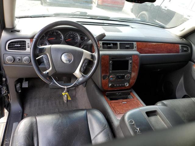 Photo 8 from auction – 2010 CHEVROLET SUBURBAN K with VIN 1GNUKKE31AR210279