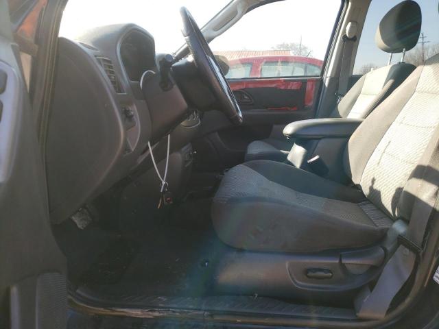 Photo 7 from auction – 2004 FORD ESCAPE XLT with VIN 1FMCU93184KB41754