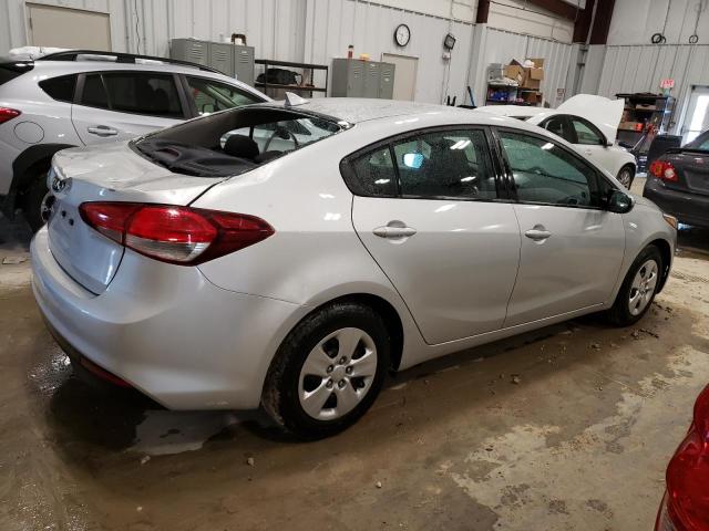 Photo 3 from auction – 2017 KIA FORTE LX with VIN 3KPFK4A75HE140328