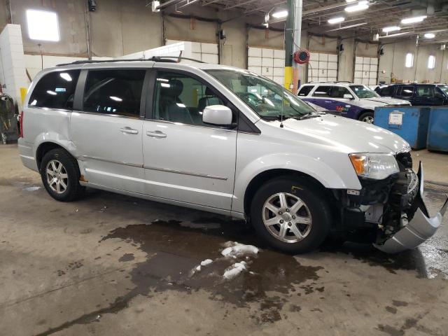 Photo 4 from auction – 2010 CHRYSLER TOWN & COU with VIN 2A4RR5D11AR120825