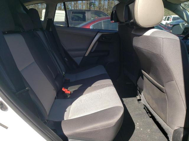 Photo 11 from auction – 2013 TOYOTA RAV4 LE with VIN 2T3BFREV0DW059695