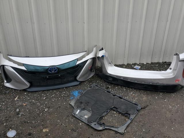 Photo 12 from auction – 2017 TOYOTA PRIUS PRIM with VIN JTDKARFP4H3031616