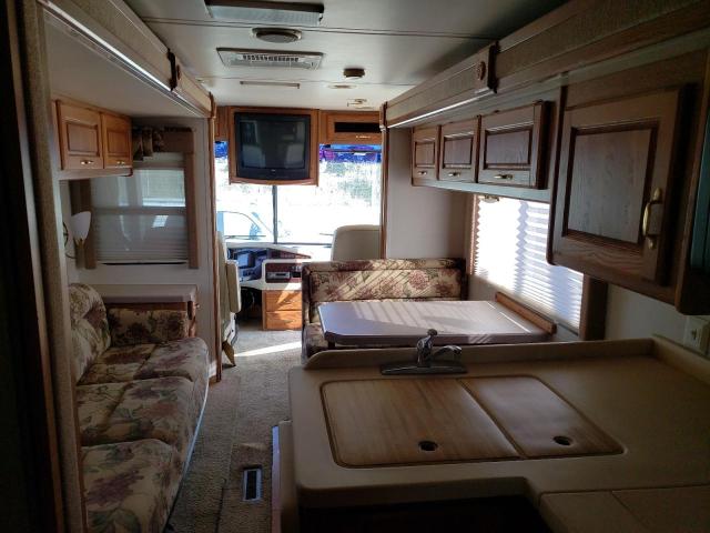 Photo 5 from auction – 2002 ROADMASTER RAIL STRAIGHT R with VIN 1RF32345122019879