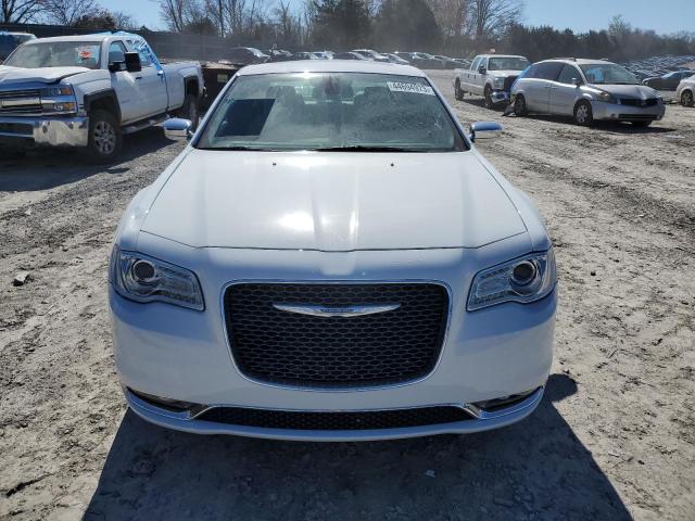 Photo 5 from auction – 2017 CHRYSLER 300C with VIN 2C3CCAKG0HH567194