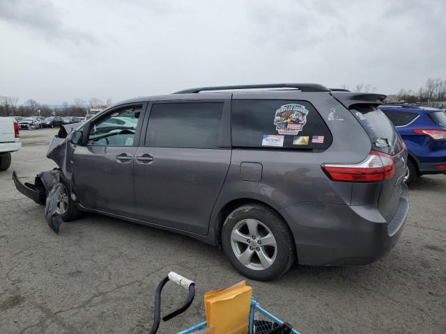 Photo 2 from auction – 2017 TOYOTA SIENNA LE with VIN 5TDKZ3DC3HS845910