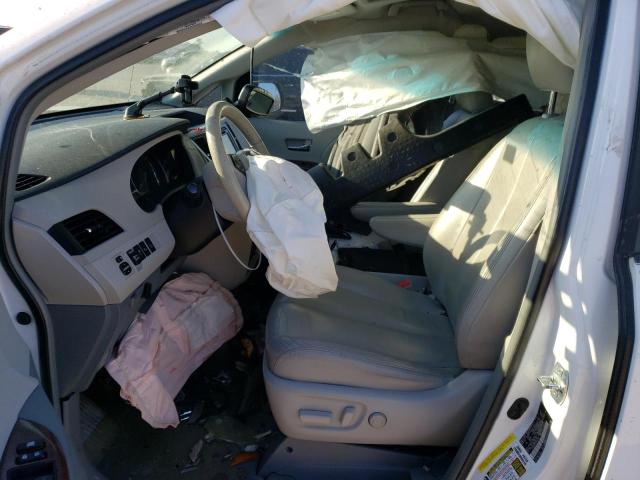 Photo 7 from auction – 2014 TOYOTA SIENNA XLE with VIN 5TDYK3DC7ES444192