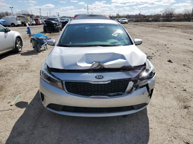 Photo 5 from auction – 2018 KIA FORTE LX with VIN 3KPFK4A71JE235636