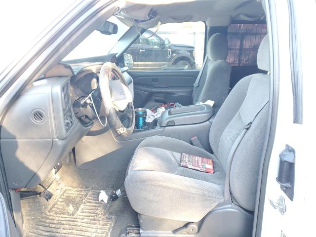 Photo 7 from auction – 2005 CHEVROLET 1500 SILVE with VIN 1GCEC19V85Z273000