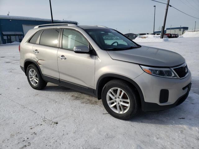 Photo 4 from auction – 2015 KIA SORENTO LX with VIN 5XYKTDA77FG584919