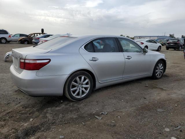 Photo 3 from auction – 2007 LEXUS LS 460L with VIN JTHGL46F575000211