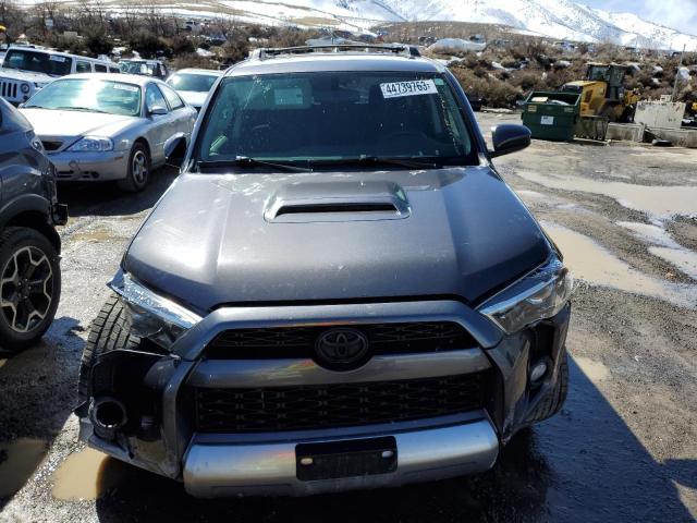Photo 5 from auction – 2018 TOYOTA 4RUNNER SR with VIN JTEBU5JR5J5594026