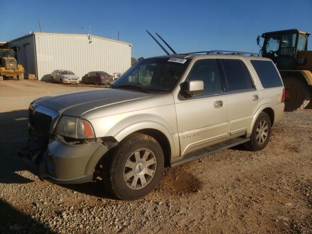 LINCOLN NAVIGATOR 2004 with VIN 5LMFU28RX4LJ39112 - Photo from auction