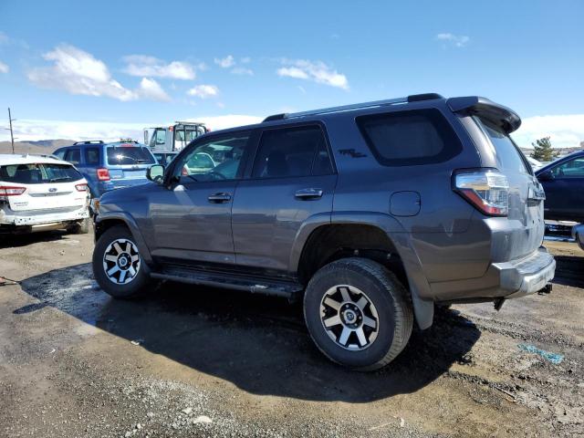 Photo 2 from auction – 2018 TOYOTA 4RUNNER SR with VIN JTEBU5JR5J5594026