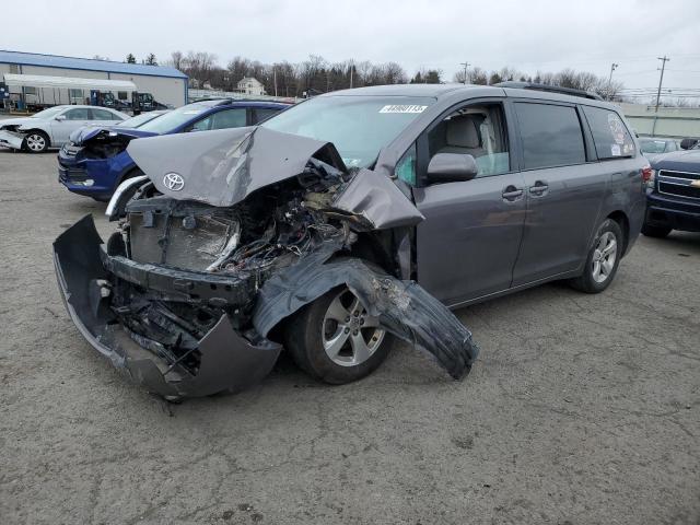 TOYOTA SIENNA LE 2017 with VIN 5TDKZ3DC3HS845910 - Photo from auction