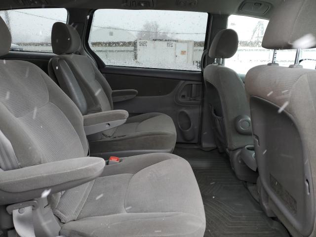 Photo 11 from auction – 2004 TOYOTA SIENNA with VIN 5TDZA23C74S136800