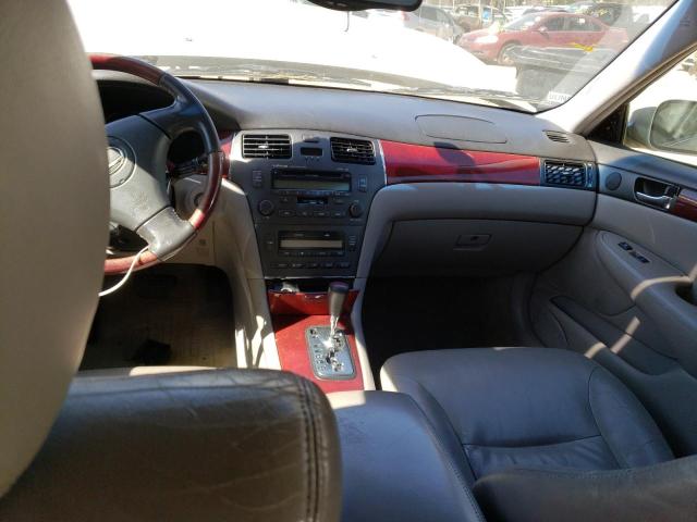 Photo 8 from auction – 2002 LEXUS ES 300 with VIN JTHBF30G320079932