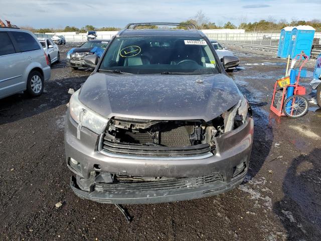 Photo 5 from auction – 2015 TOYOTA HIGHLANDER with VIN 5TDKKRFH9FS039633