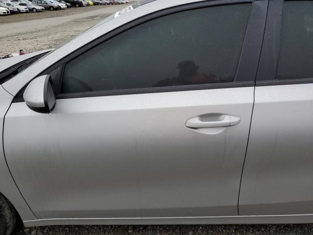 Photo 7 from auction – 2019 KIA FORTE FE with VIN 3KPF24AD4KE115787